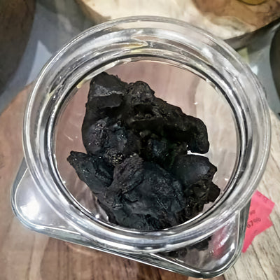 العكبر propolis